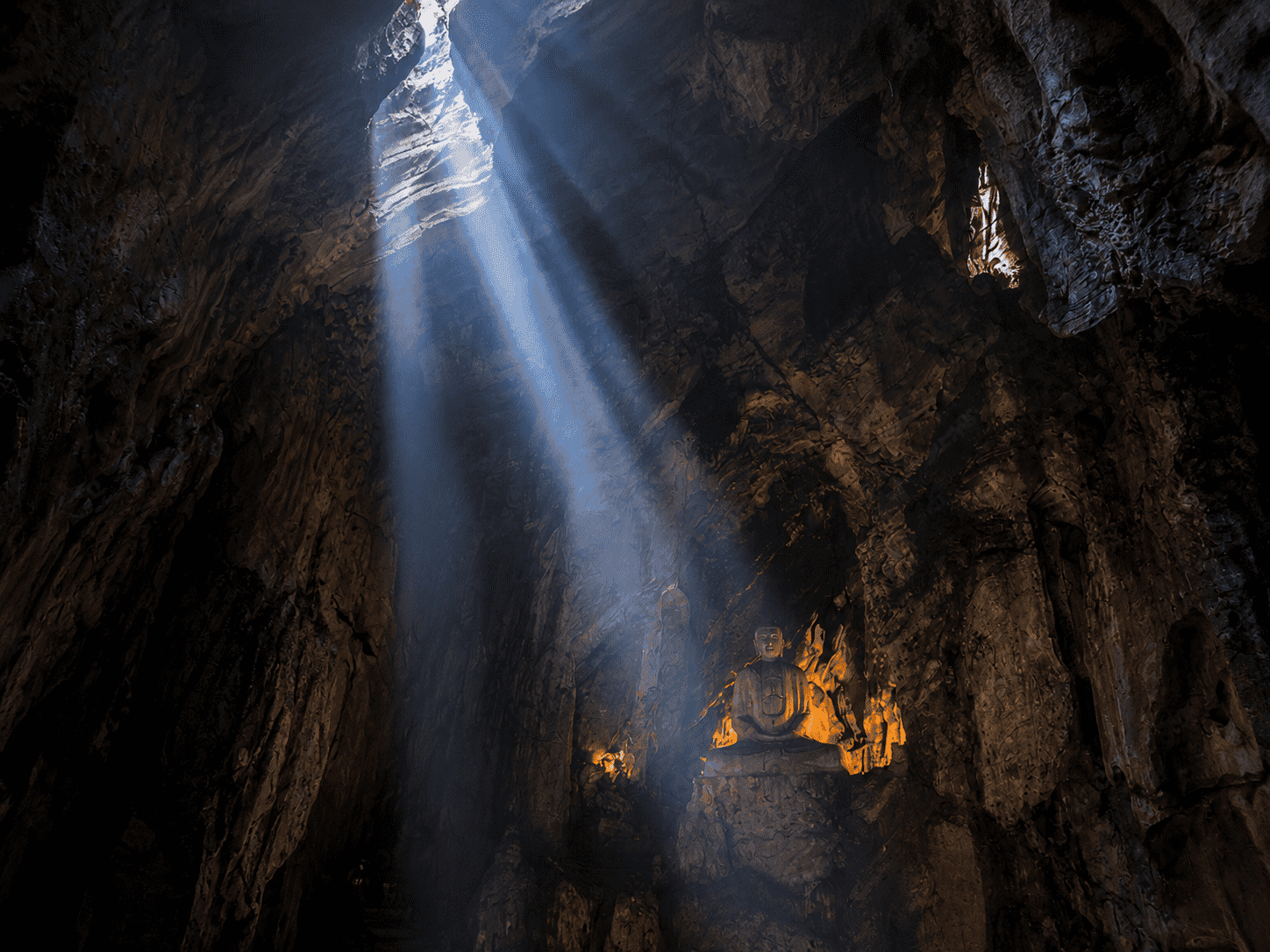 Afternoon Tour: Marble Mountain & Hoi An from Danang