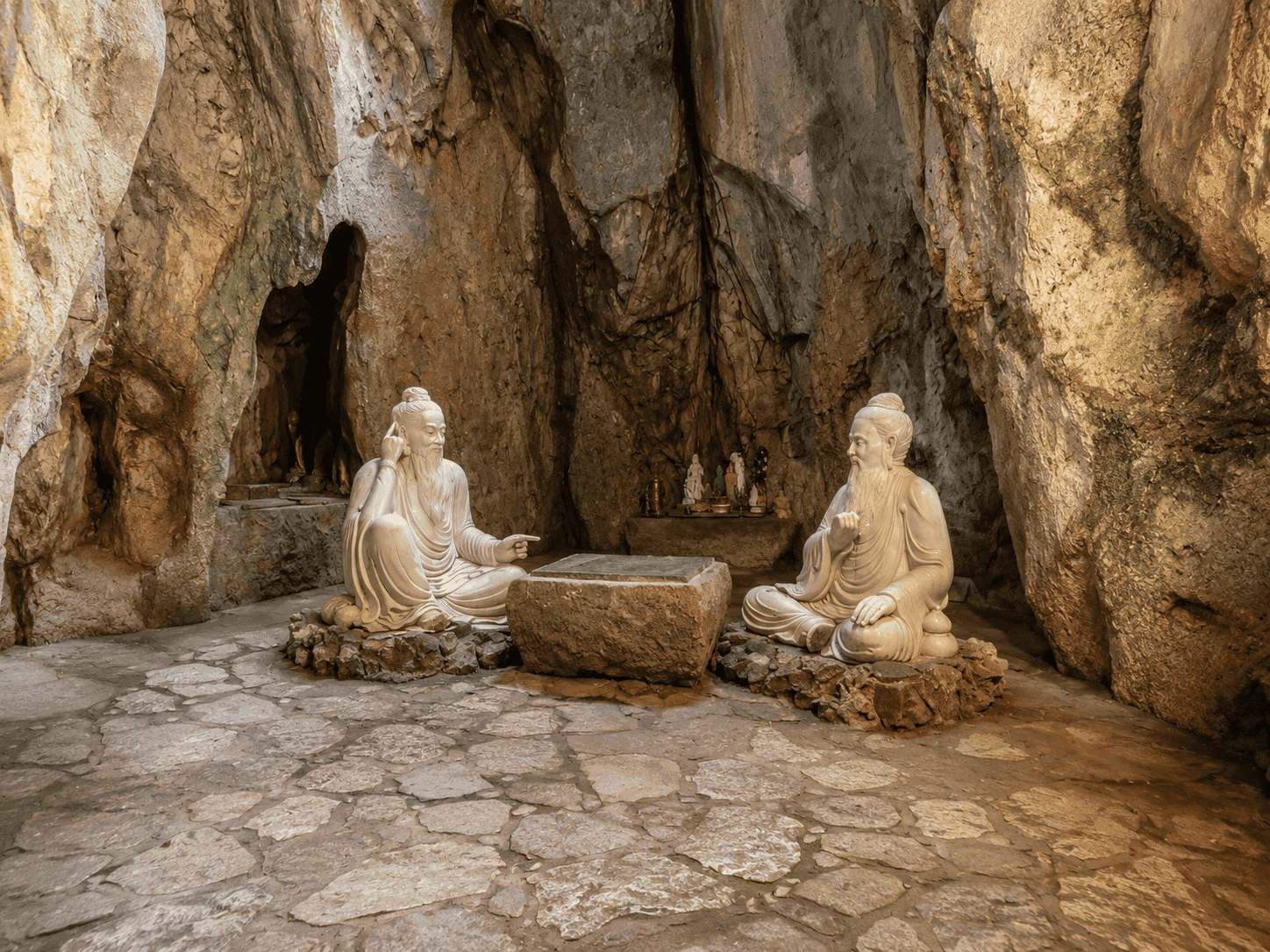 Afternoon Tour: Marble Mountain & Hoi An from Danang