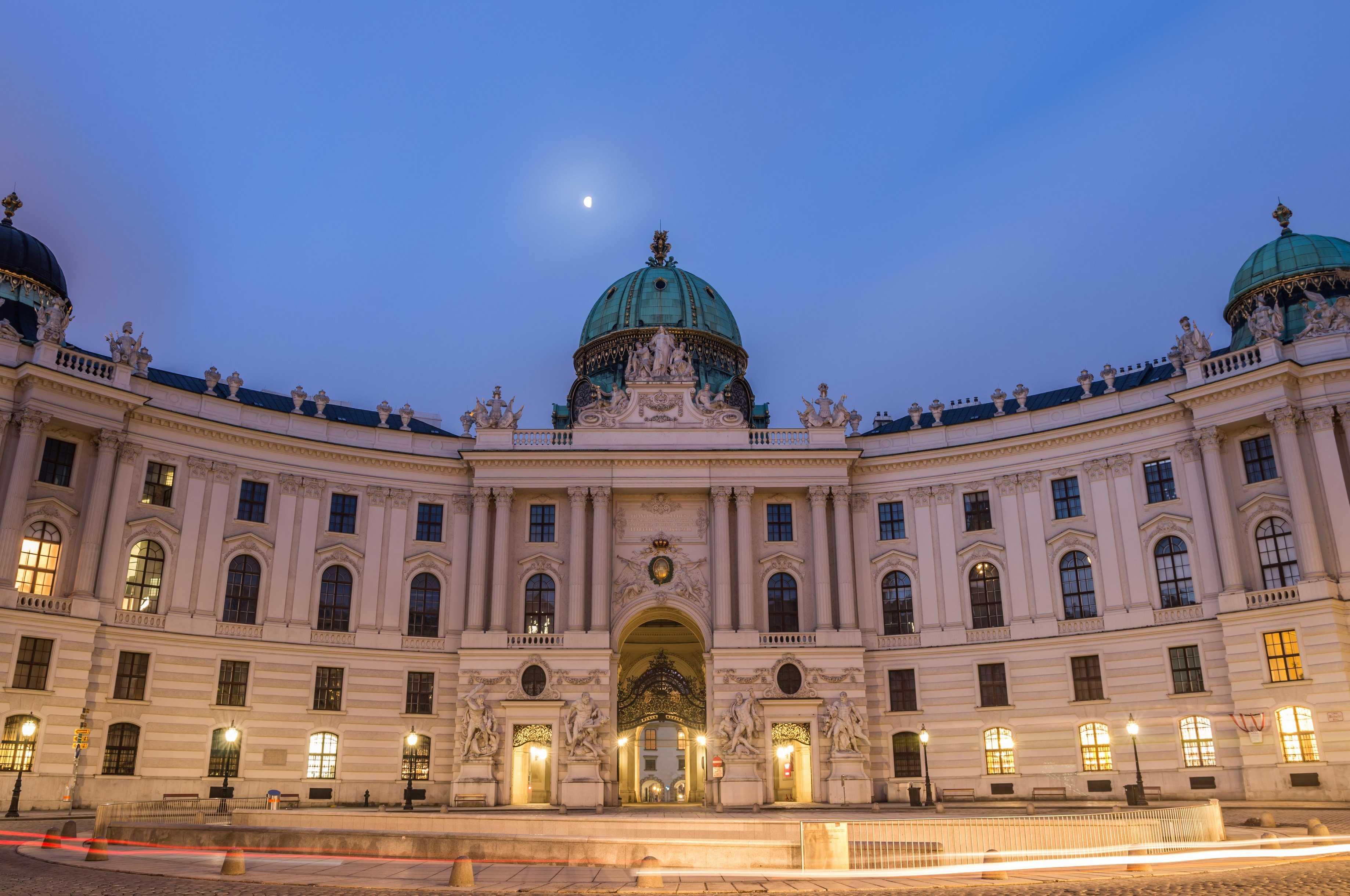 A Piece of Europe : Eastern Europe Group Trip 7 Days (4 Countries)