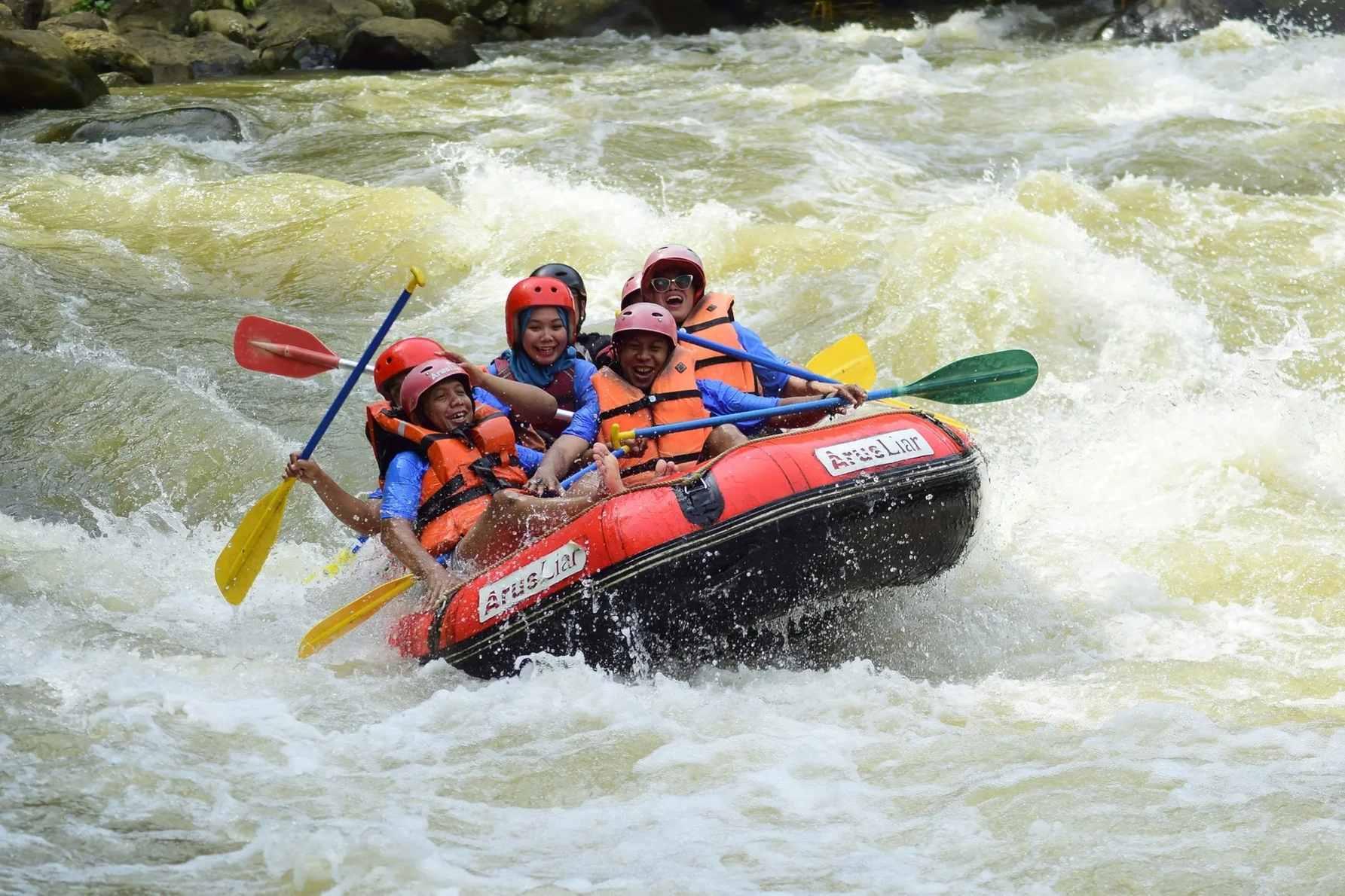 Pasighat River Rafting Points – Adventure on the Mighty Siang River
